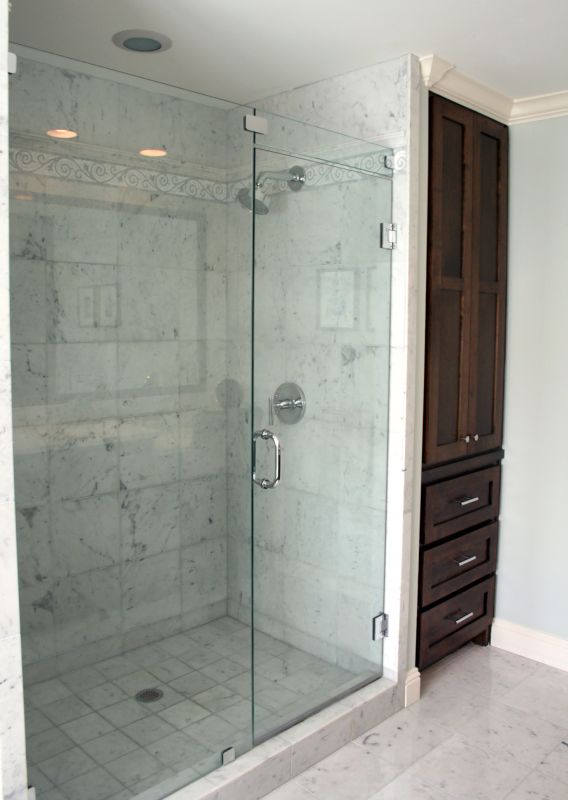 Walk-In Shower with Frameless Design